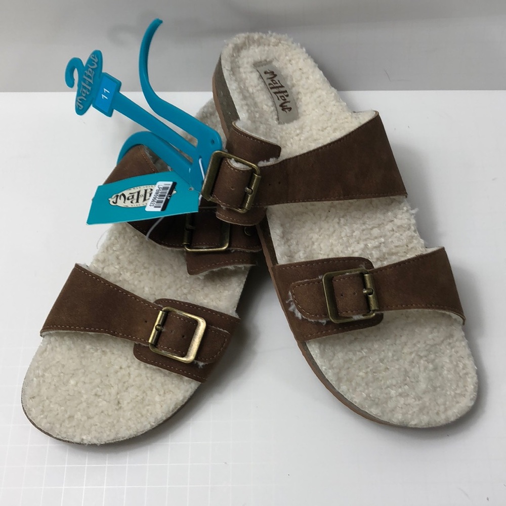 Mad Love Women’s Sandals dual buckle size 11 NWT